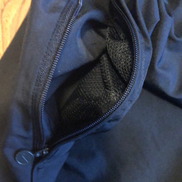 Nike tracking pants with two zippers pockets - Picture 5 of 12
